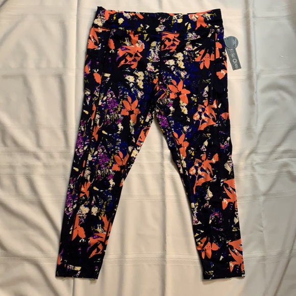 R A G Plus Printed Leggings - Picture 2 of 6